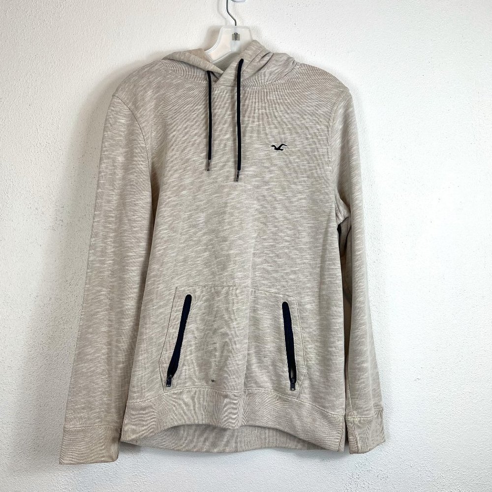 HOLLISTER HOODIE SIZE SMALL COLOR: GRAY  ZIPPER FRONT POCKETS Drawstring Hood